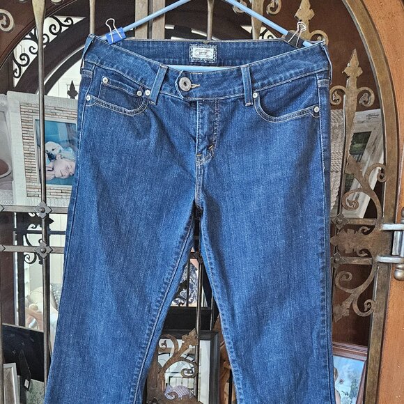 Classic Levi's 526 Slender Boot Cut Denim Jeans Women's 10M Dark Wash - Picture 12 of 14